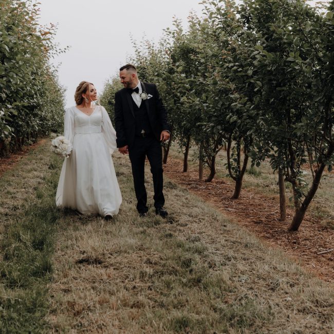 Hochzeitsfoto von Paola & Salvatore, aufgenommen von Marcel-Hochzeitsvideo.de, das die besonderen Momente ihrer Hochzeit festhält.